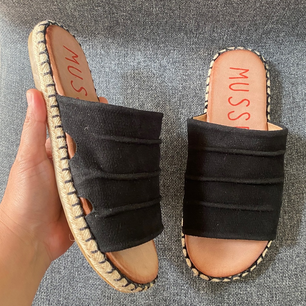MUSSE & CLOUD Suede Padded Slide Espadrille Sandals